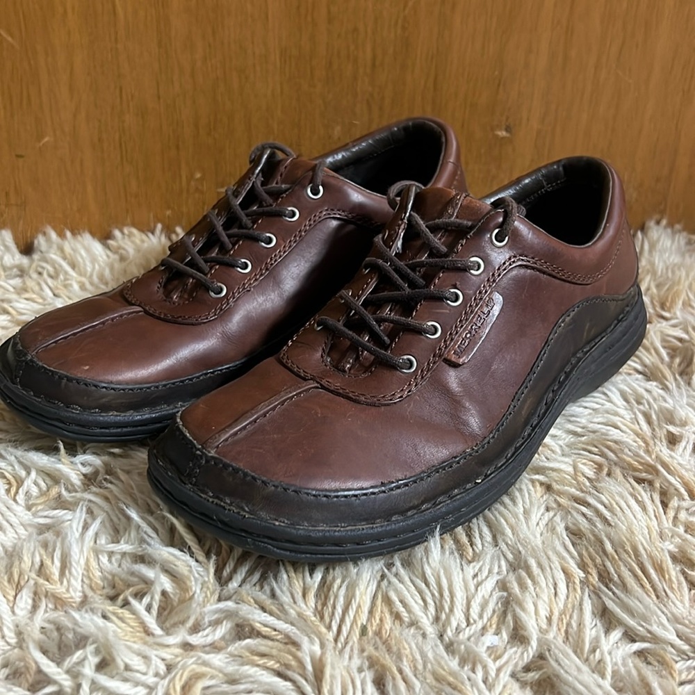 Merrell Shoes Leather 7.5 
41.5 EU